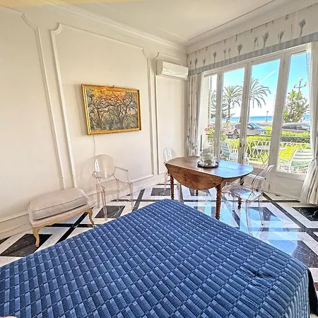 Rare Seafront Garden On Promenade * Niza