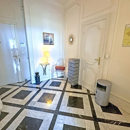 Rare Seafront Garden On Promenade Apartment