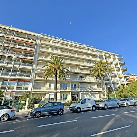 Lägenhet Rare Seafront Garden On Promenade *
